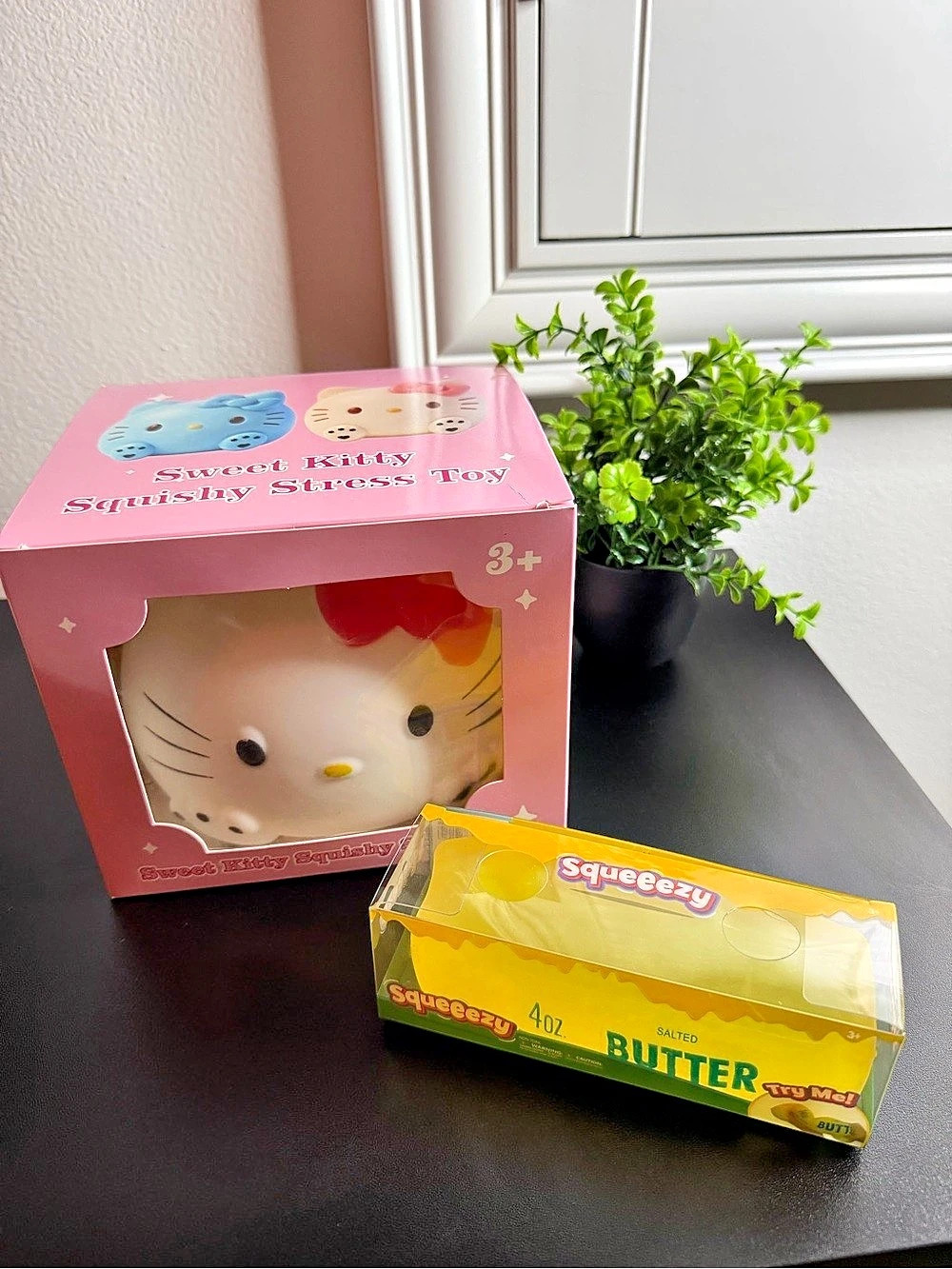 Hello Kitty & Butter Squishy Bundle